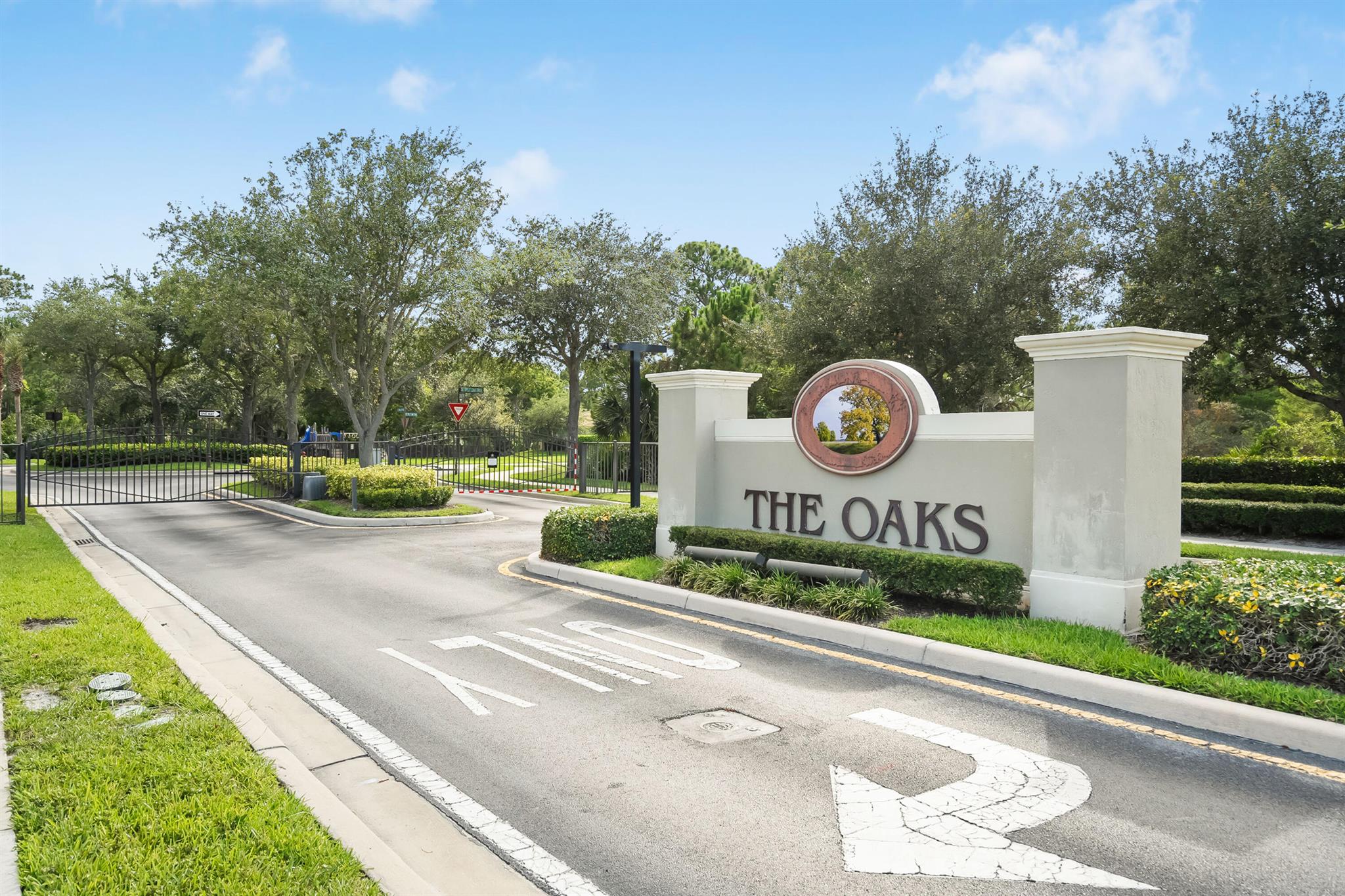 PASTELLE (AKA OAKS) - Residential