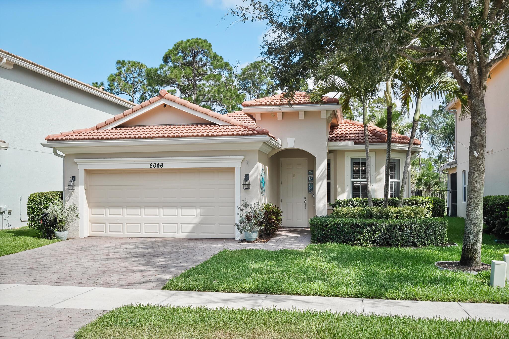 PASTELLE (AKA OAKS) - Residential