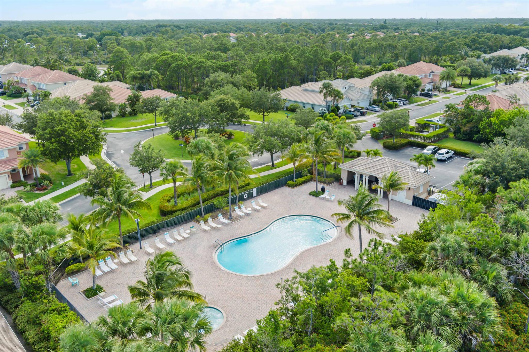 PASTELLE (AKA OAKS) - Residential