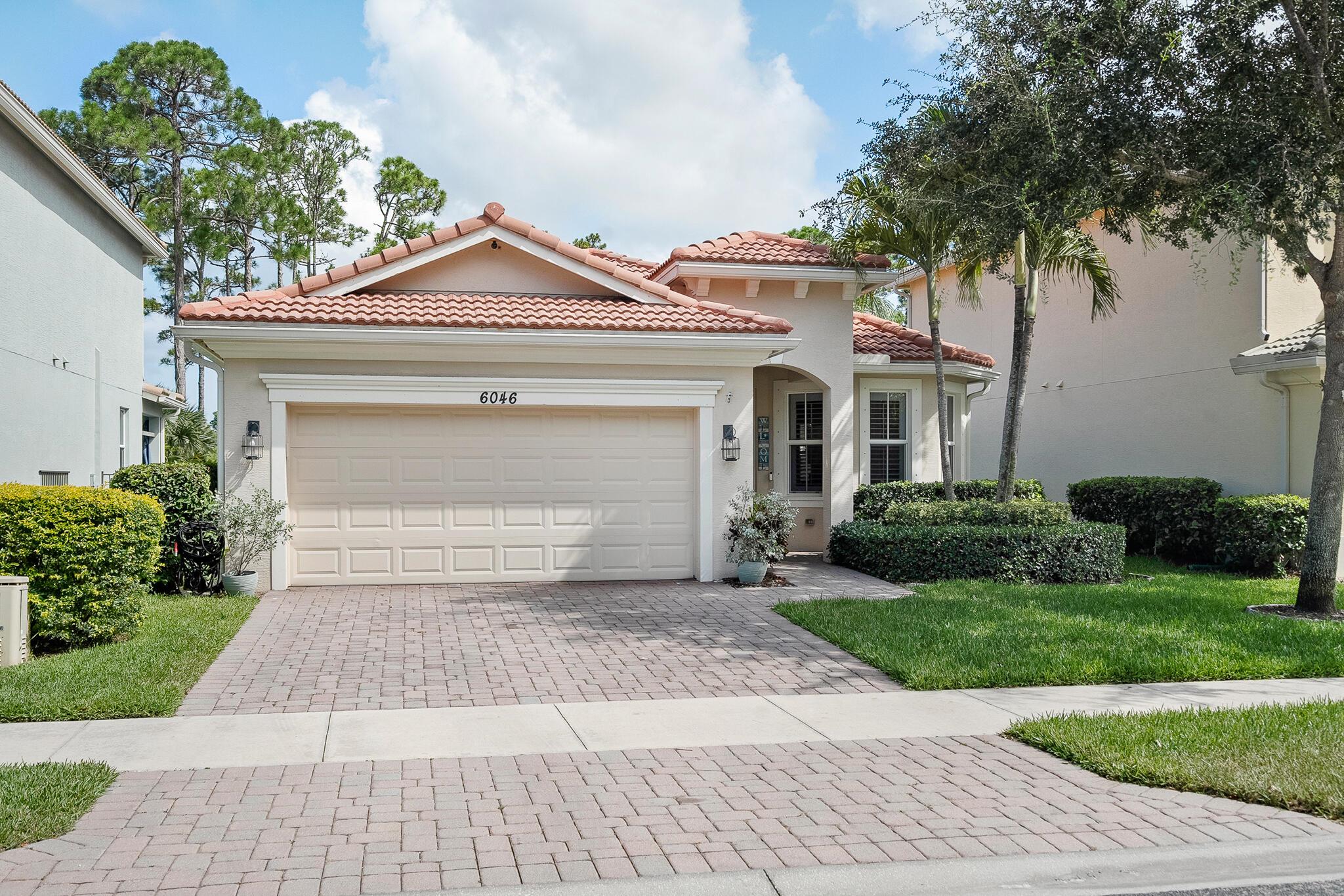 PASTELLE (AKA OAKS) - Residential