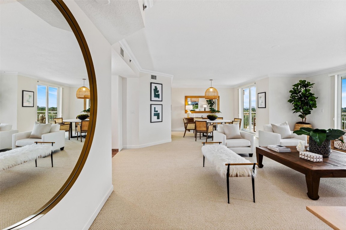 THE VILLAS OF SUNSET LAKE - Residential