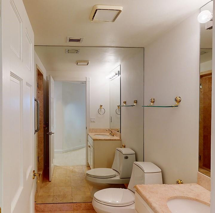 THE VILLAS OF SUNSET LAKE - Residential