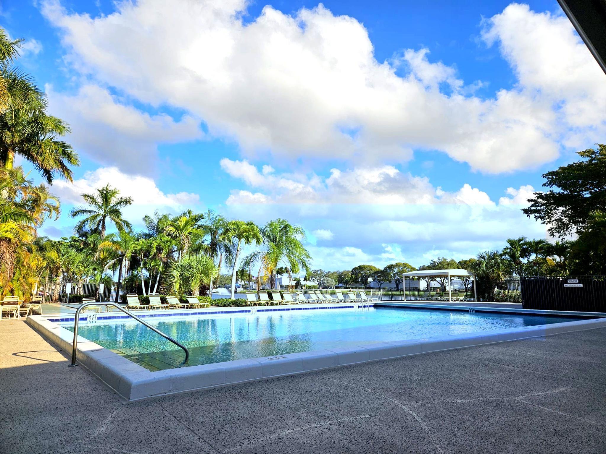 VIEWPOINTE CONDO - Residential