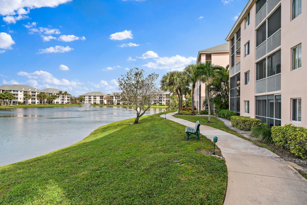 Photo of 353 S Us Highway 1 #E307, Jupiter, FL 33477 (MLS # R10940877)