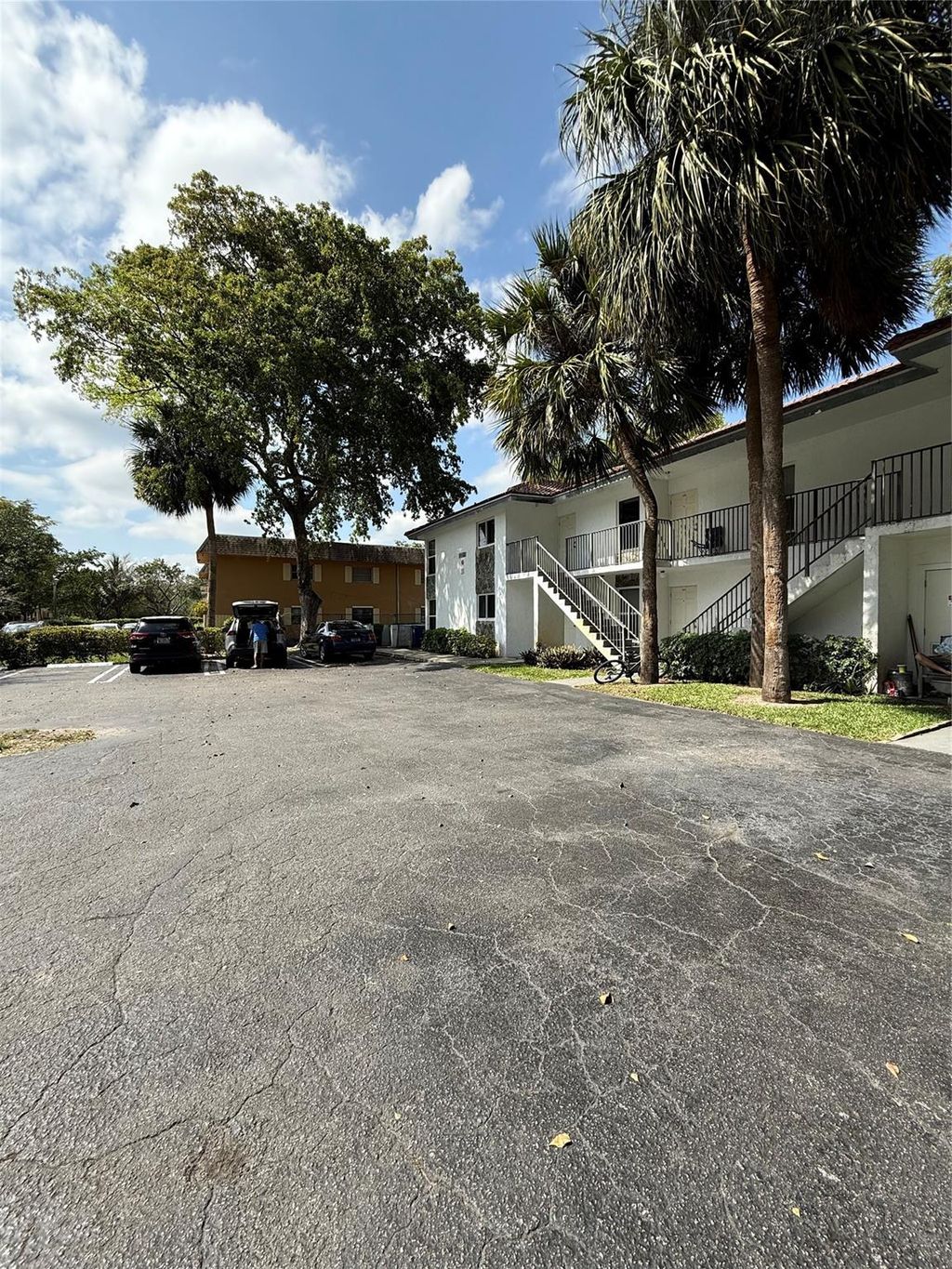 Photo of 10207 NW 35th Street, Coral Springs, FL 33065 (MLS # F10505072)