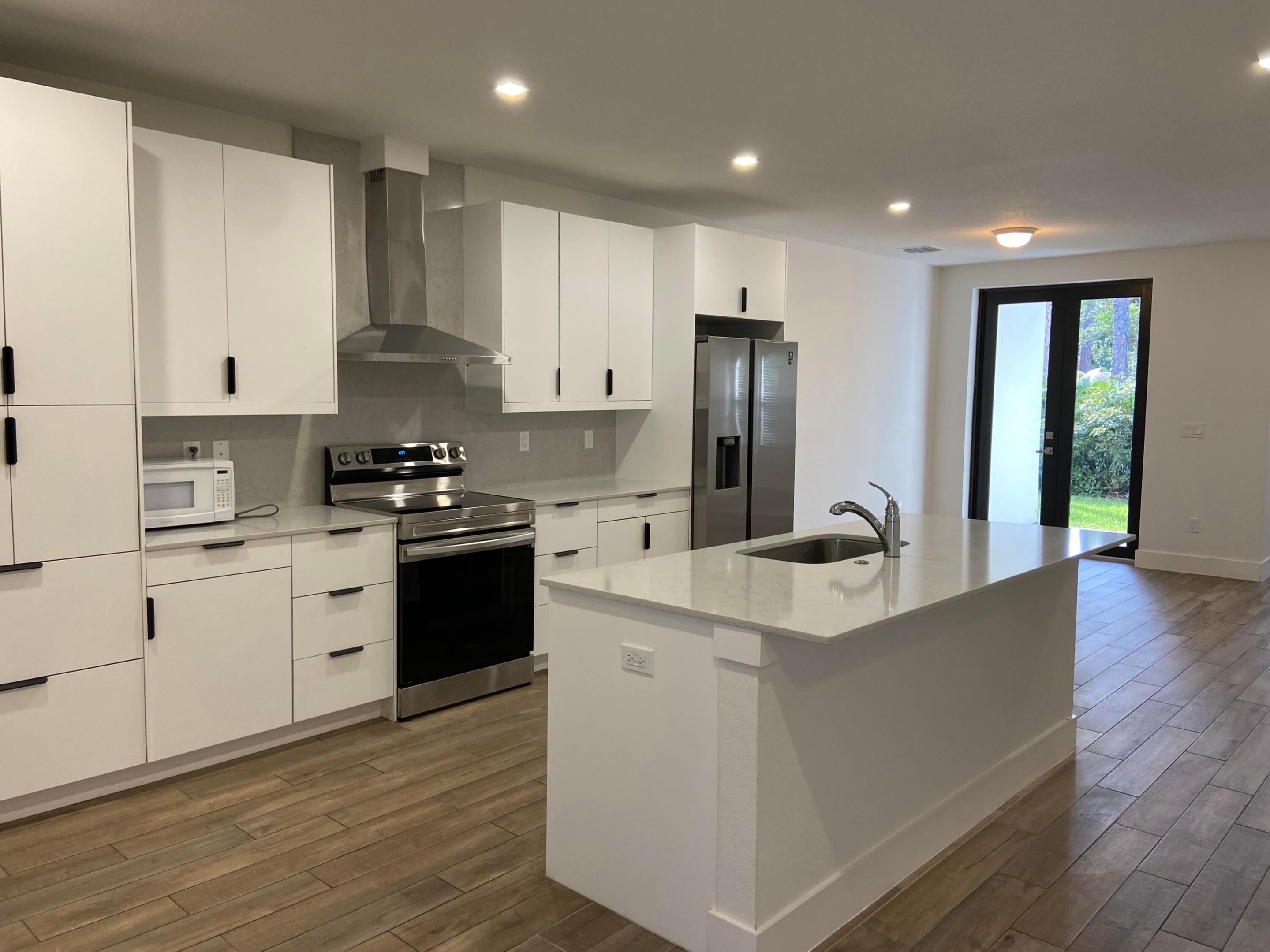 CASA DEL SOL - Residential Lease