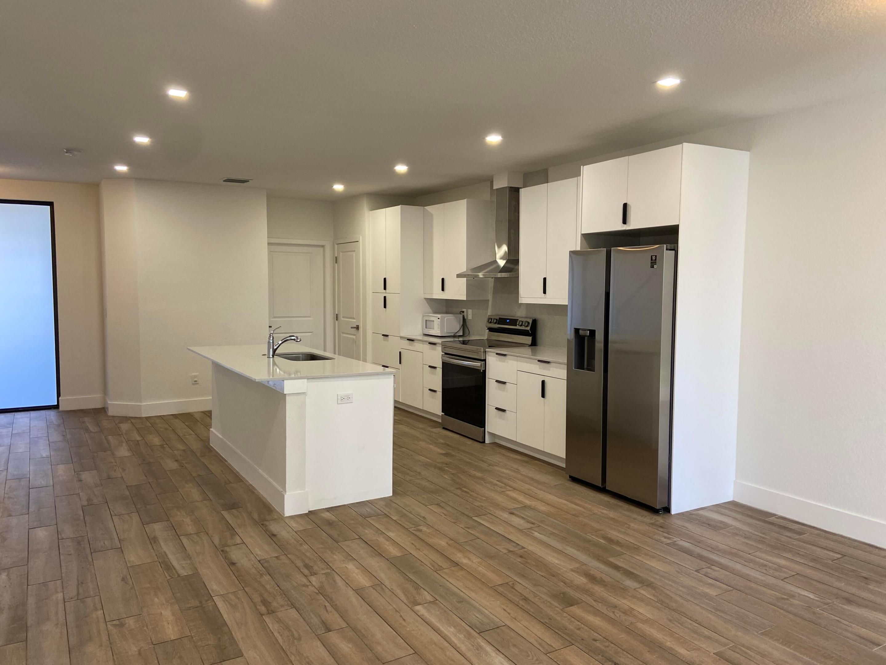 CASA DEL SOL - Residential Lease