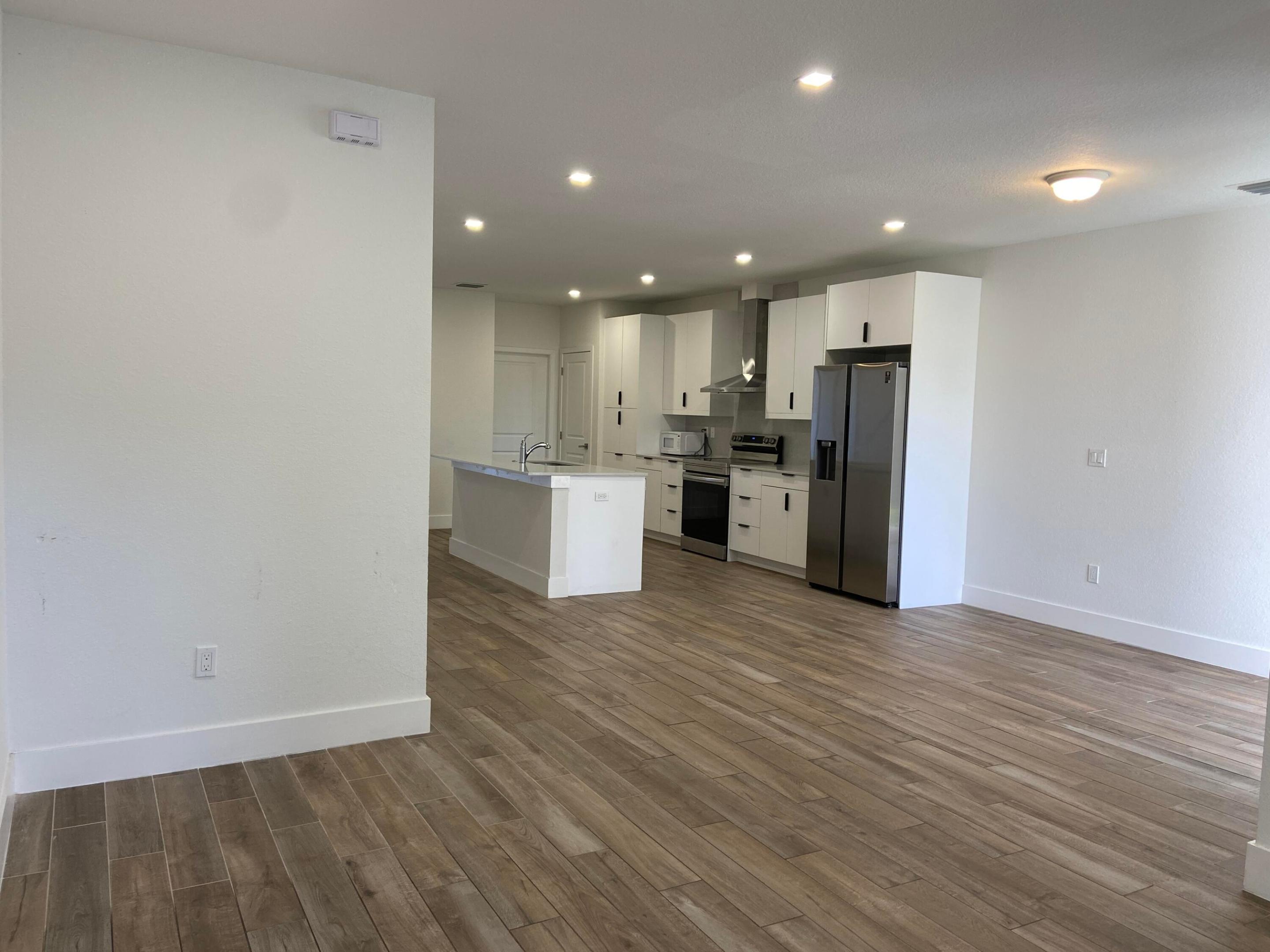 CASA DEL SOL - Residential Lease