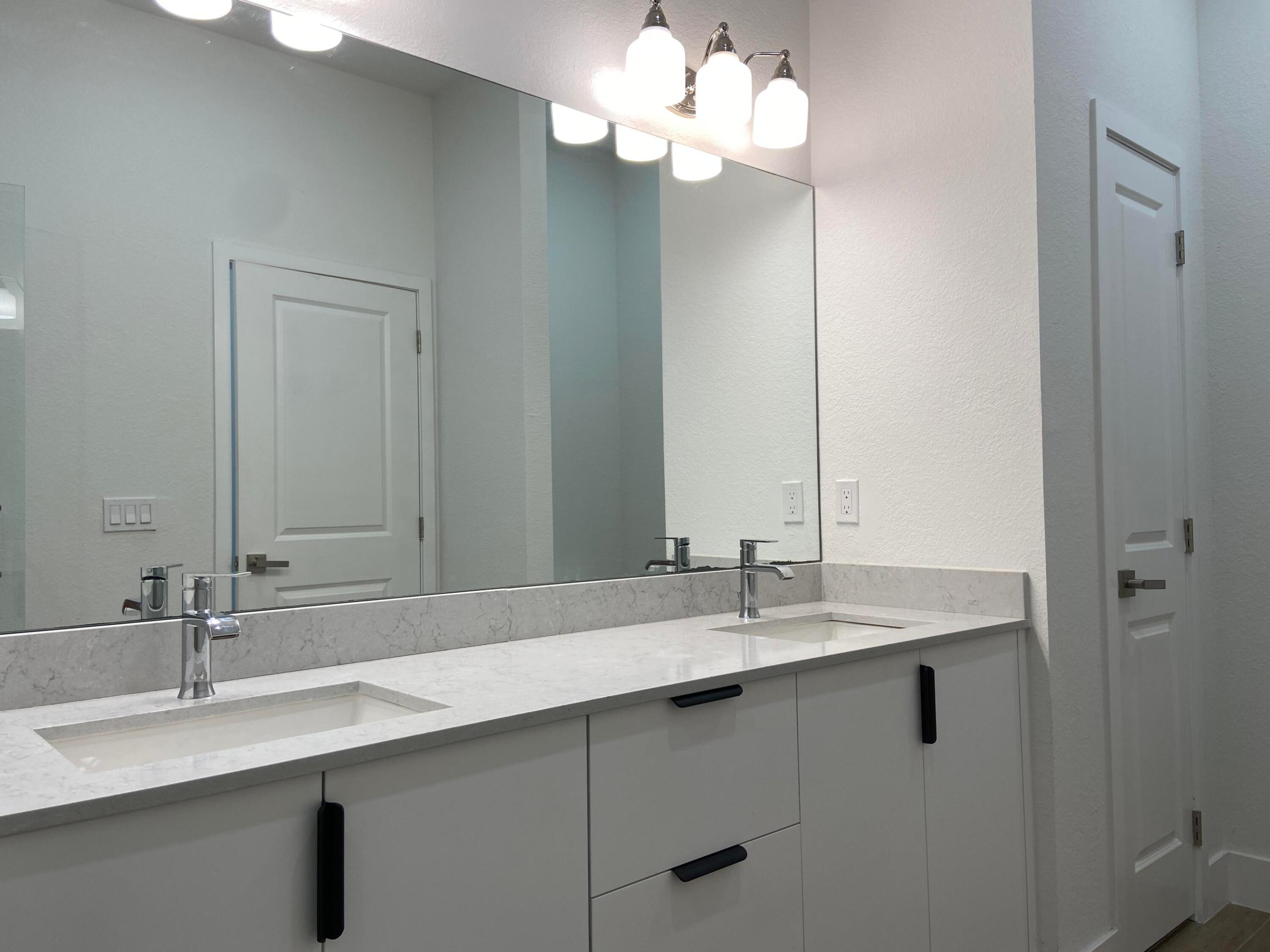 CASA DEL SOL - Residential Lease