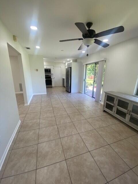 CAM ESTATES - Residential Lease