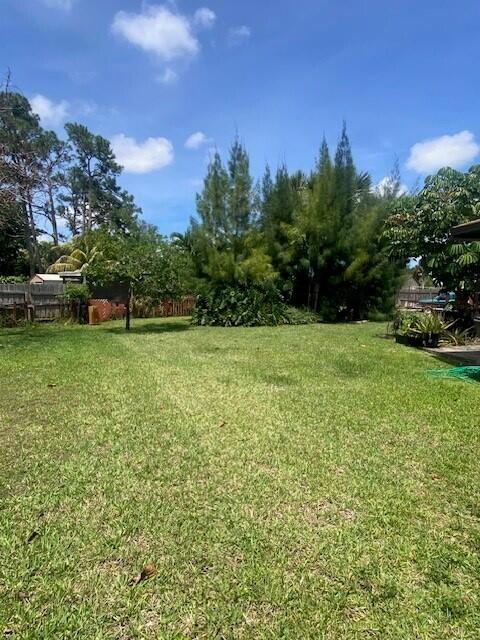 CAM ESTATES - Residential Lease
