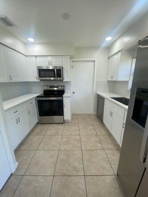 CAM ESTATES - Residential Lease