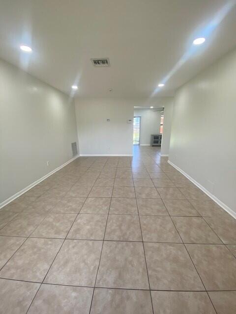 CAM ESTATES - Residential Lease