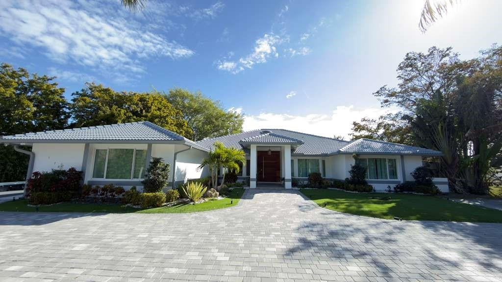 Photo of 5928 NW 77TH Terrace, Parkland, FL 33067 (MLS # B26076756)