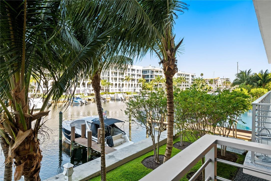 AquaMar Las Olas - Residential