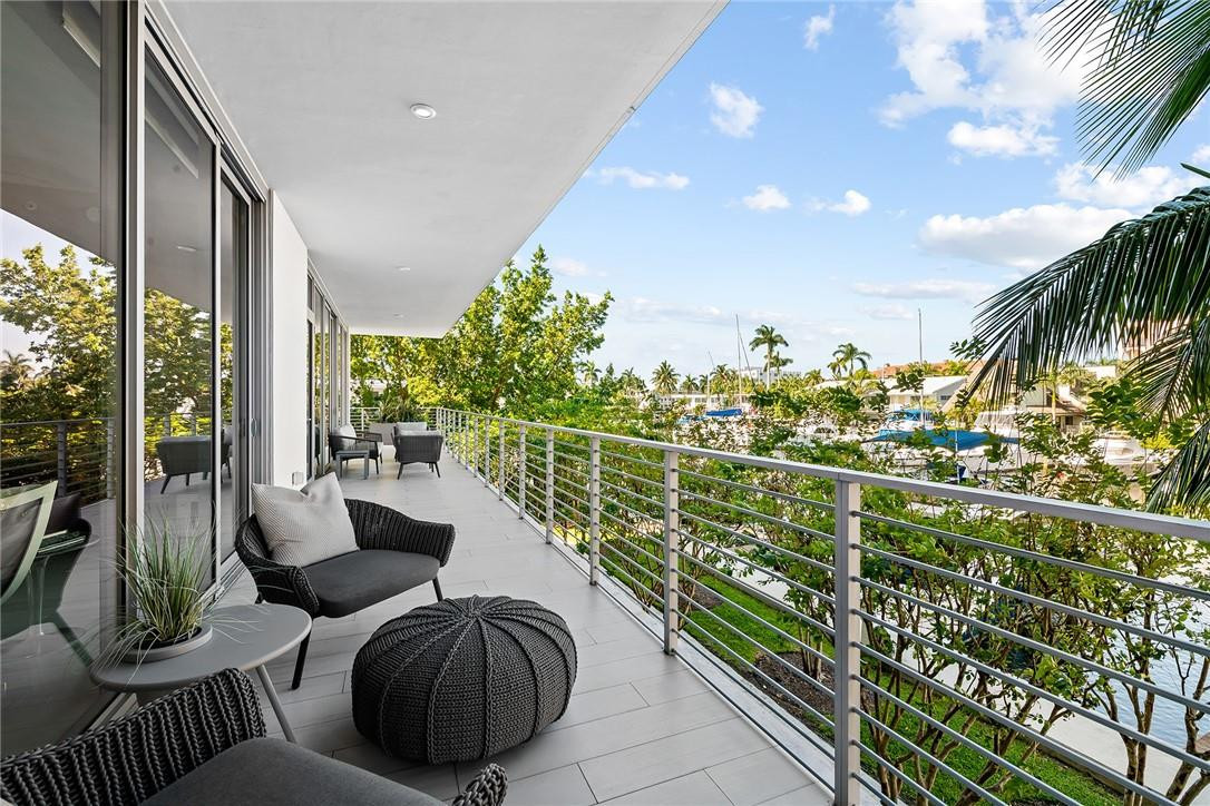 AquaMar Las Olas - Residential