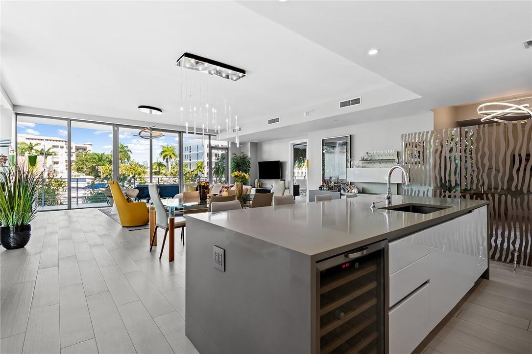 AquaMar Las Olas - Residential