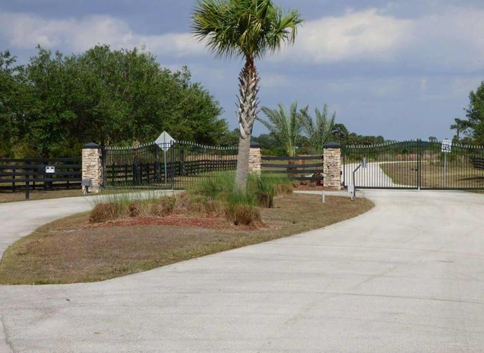 BRIDLEWOOD RANCHES - Land