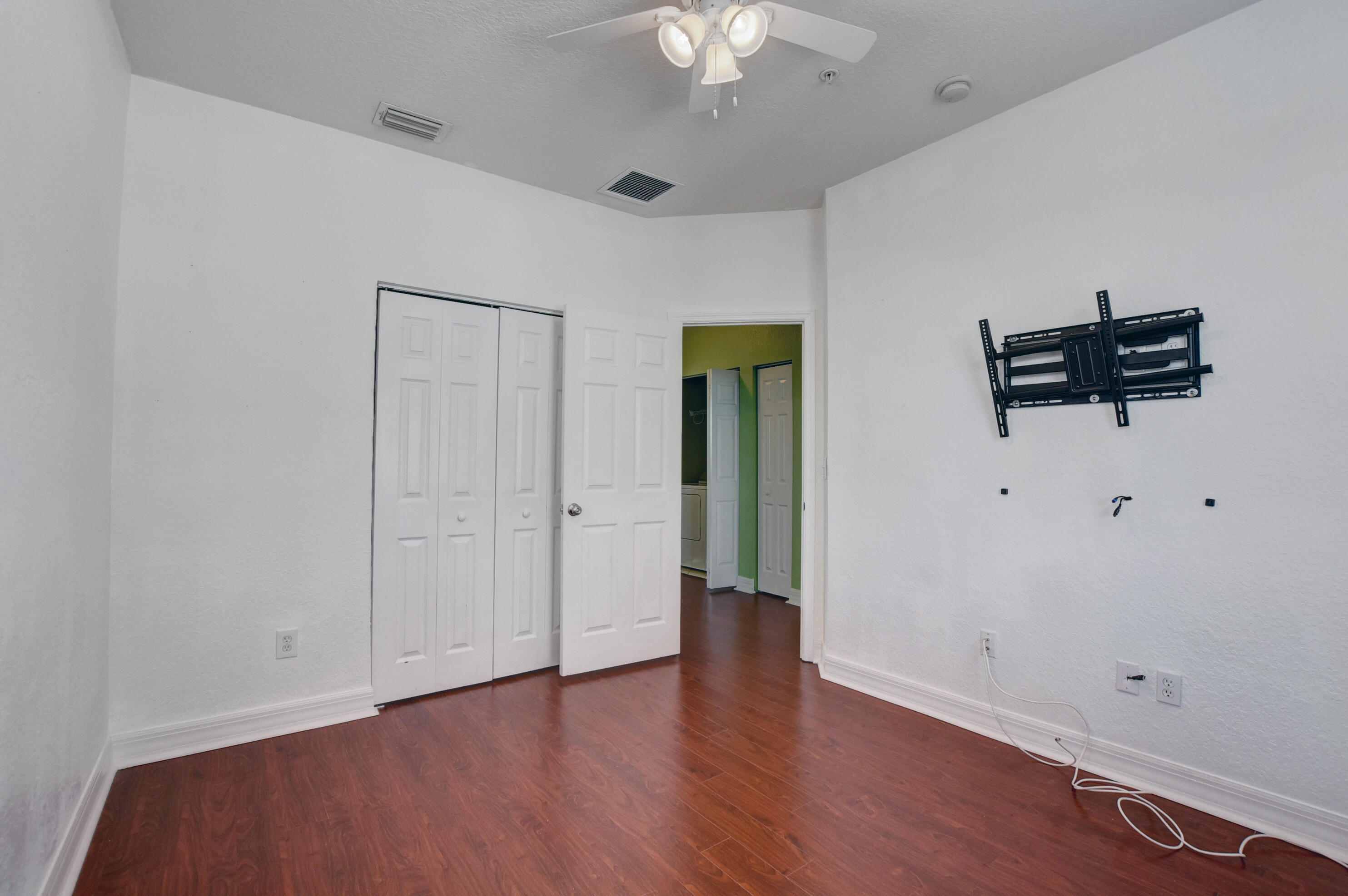 OCEAN CAY - Residential