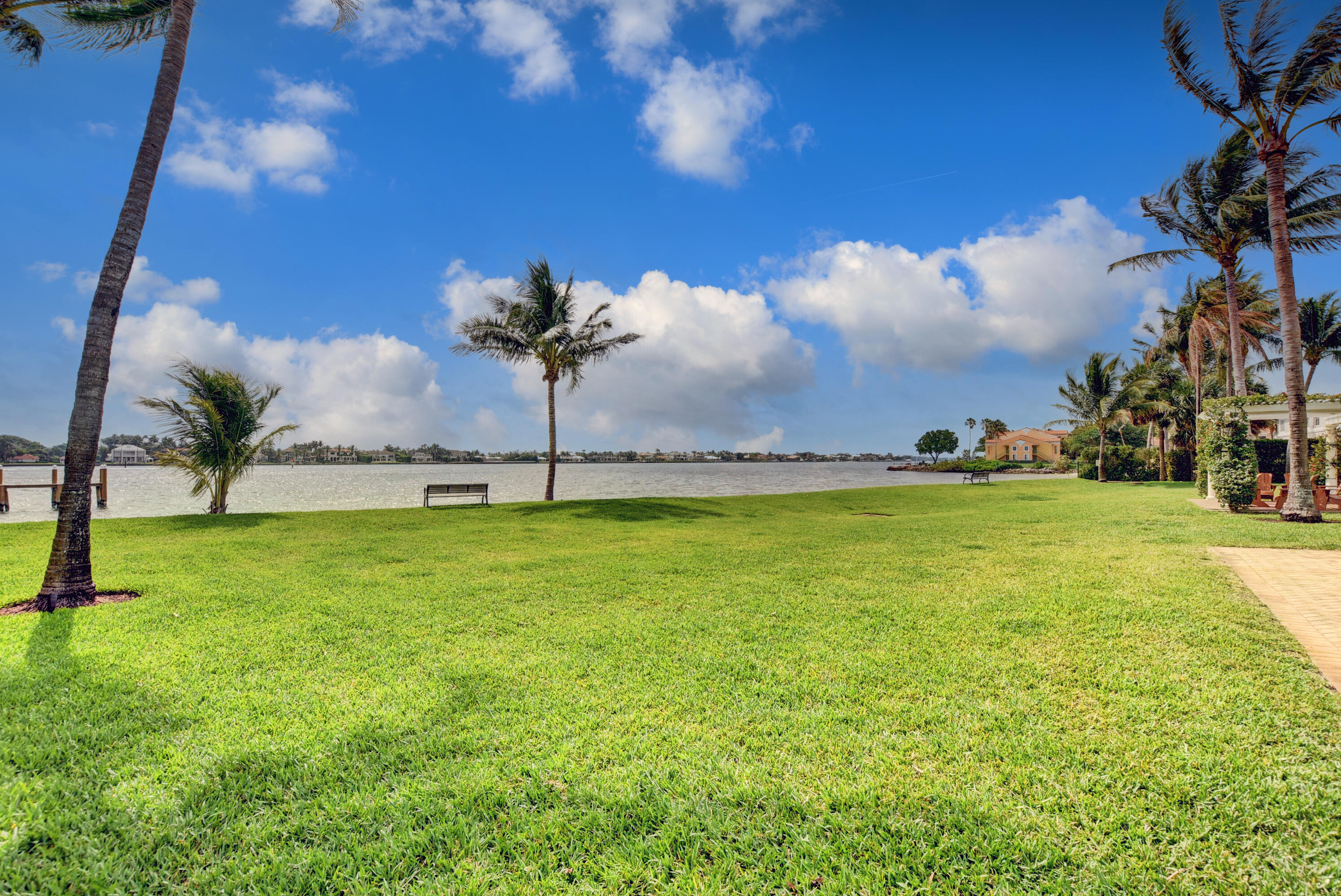 OCEAN CAY - Residential