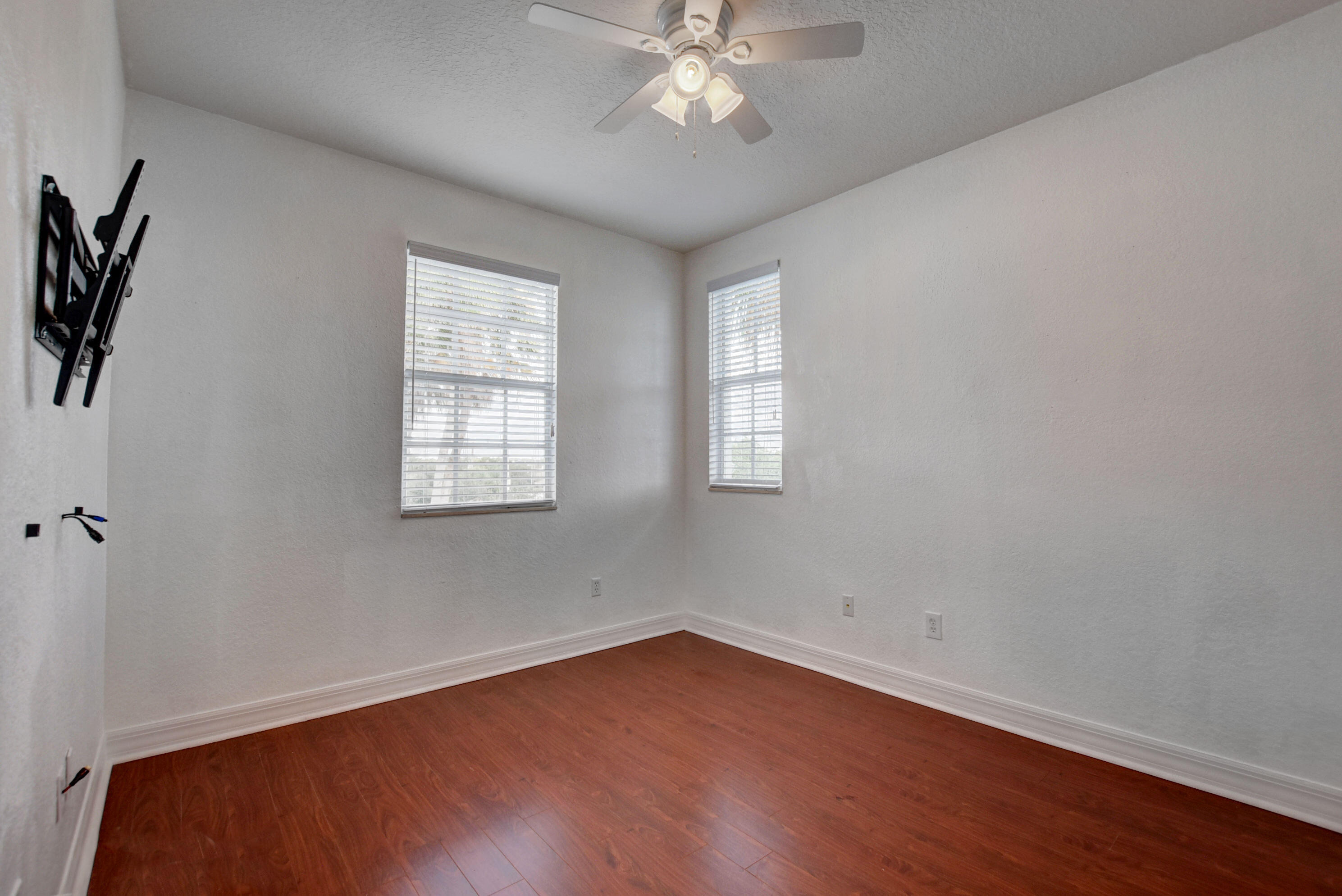 OCEAN CAY - Residential