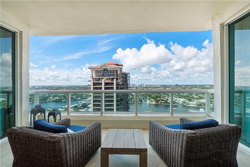 LAS OLAS BEACH CLUB - Residential