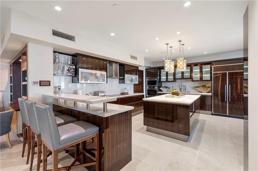 LAS OLAS BEACH CLUB - Residential