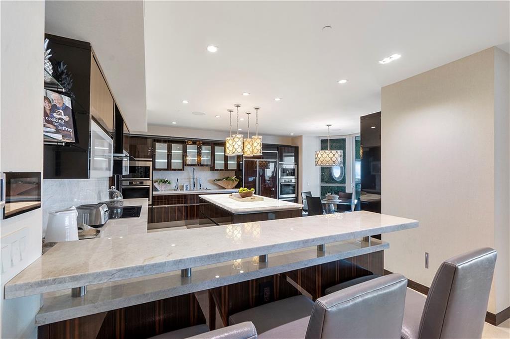 LAS OLAS BEACH CLUB - Residential