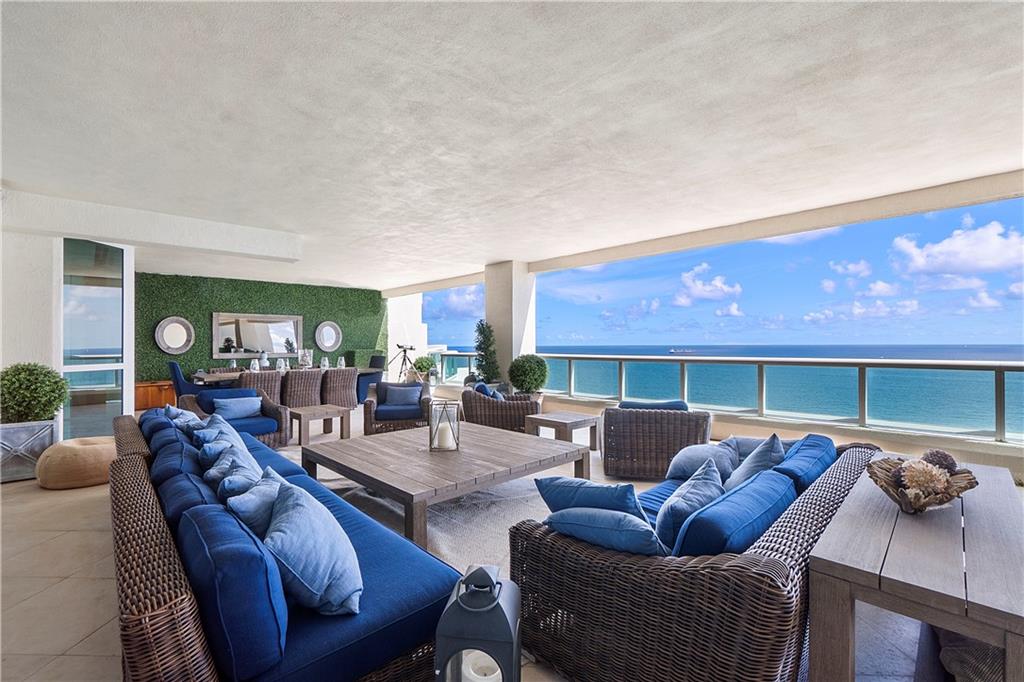 LAS OLAS BEACH CLUB - Residential