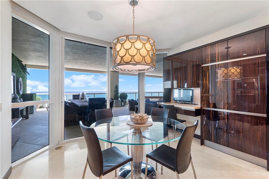 LAS OLAS BEACH CLUB - Residential