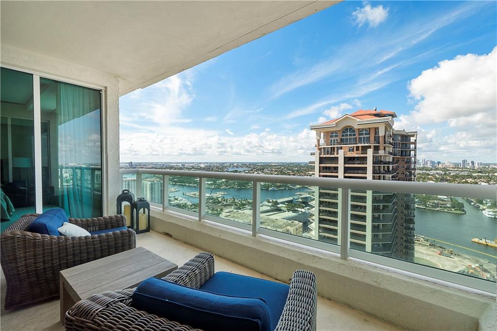 LAS OLAS BEACH CLUB - Residential