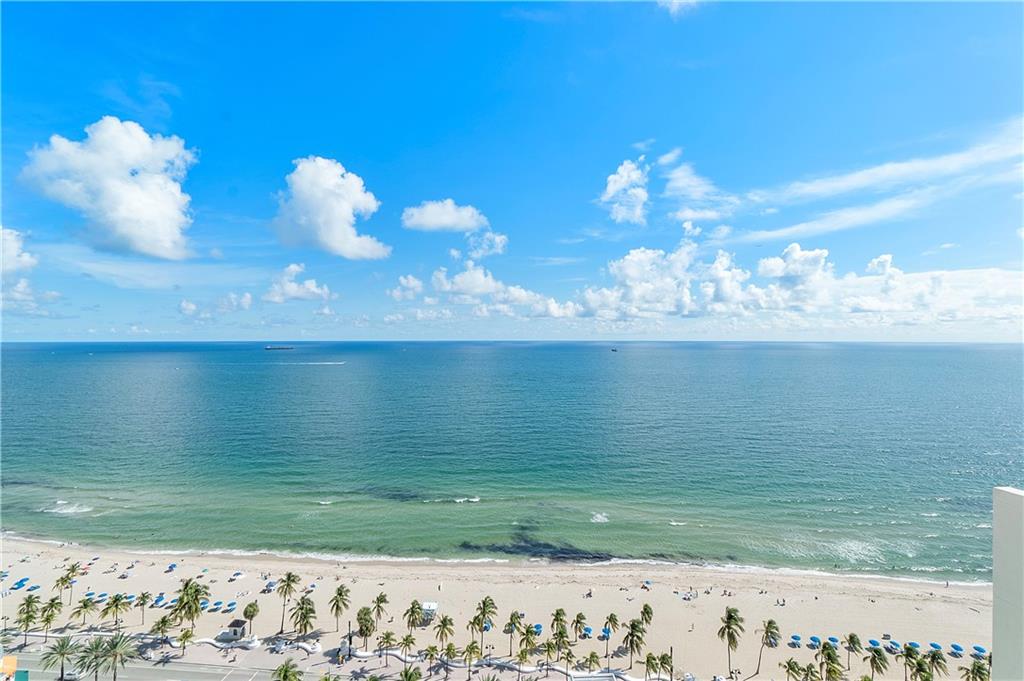 LAS OLAS BEACH CLUB - Residential