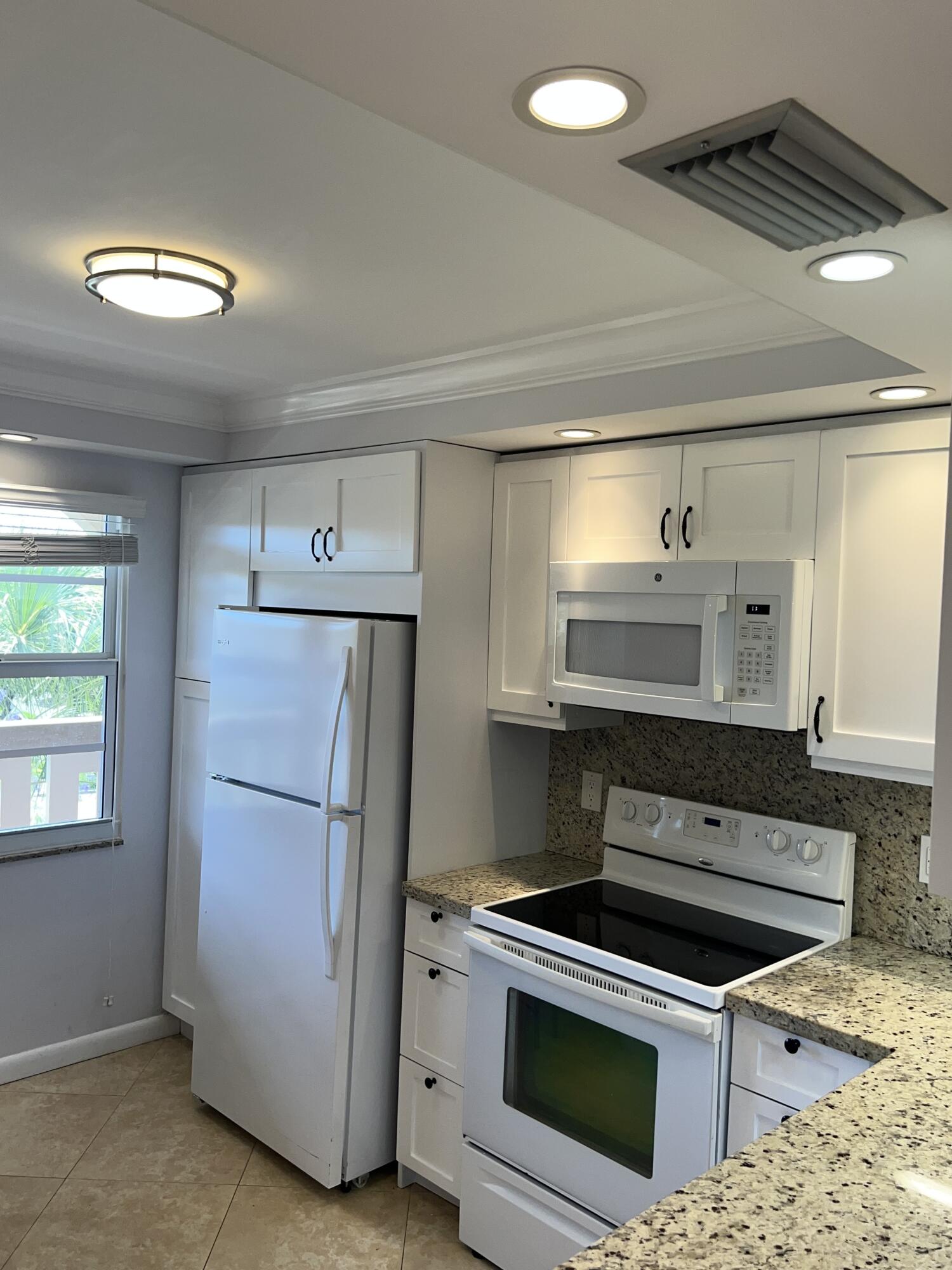 LUCAYA VILLAGE 2-A CONDO - Residential