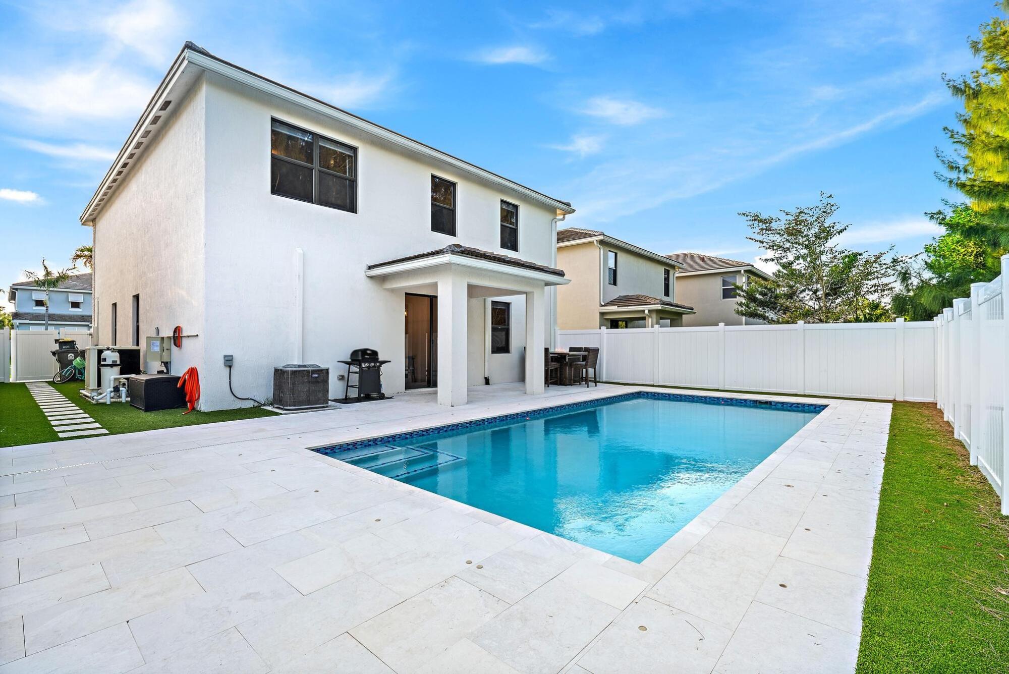 RESERVE AT JUPITER - Residential