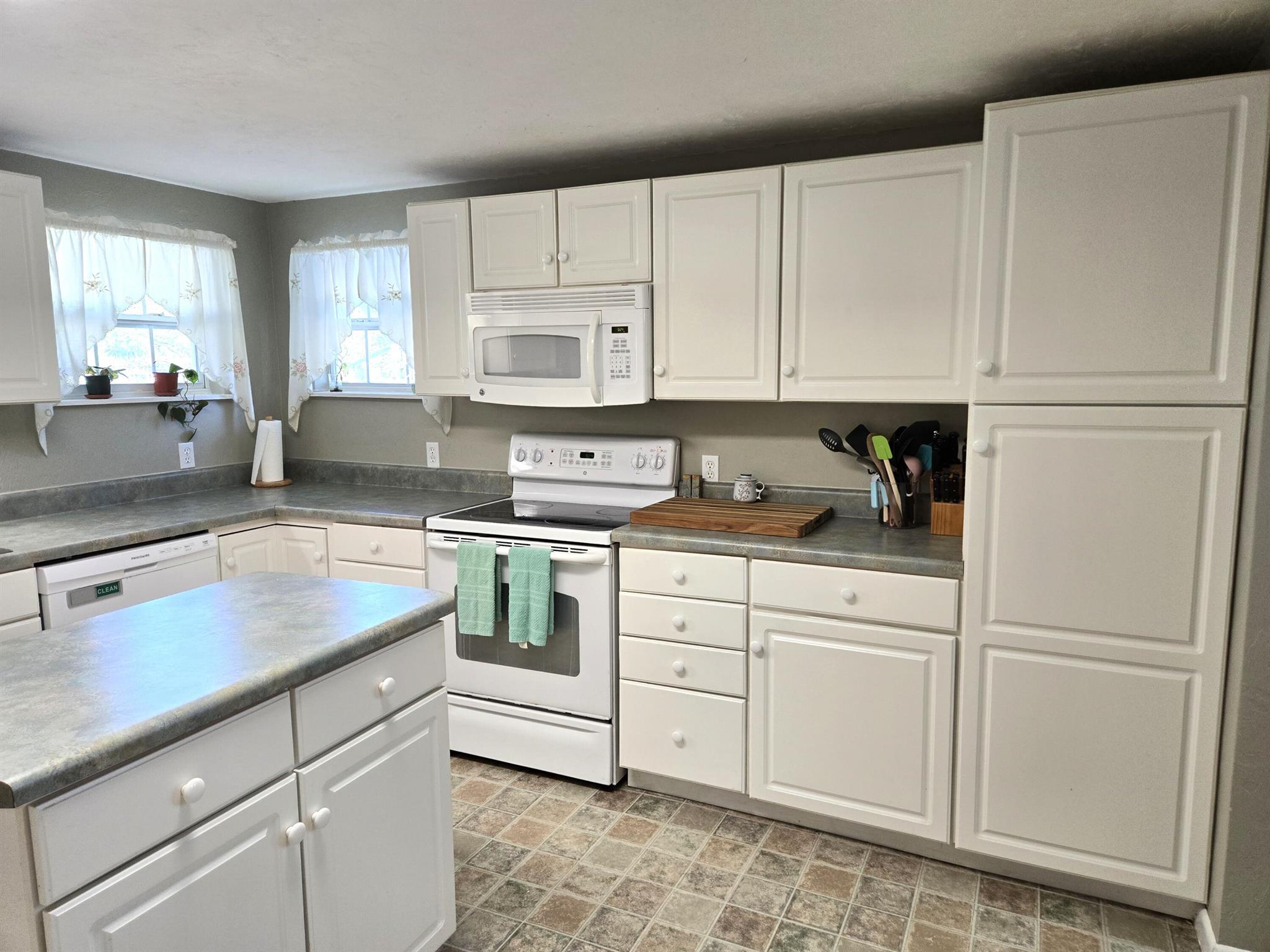 TAYLOR CREEK - Residential