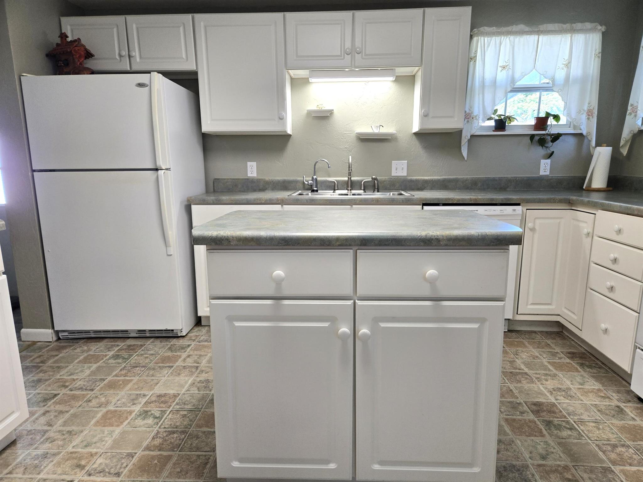 TAYLOR CREEK - Residential