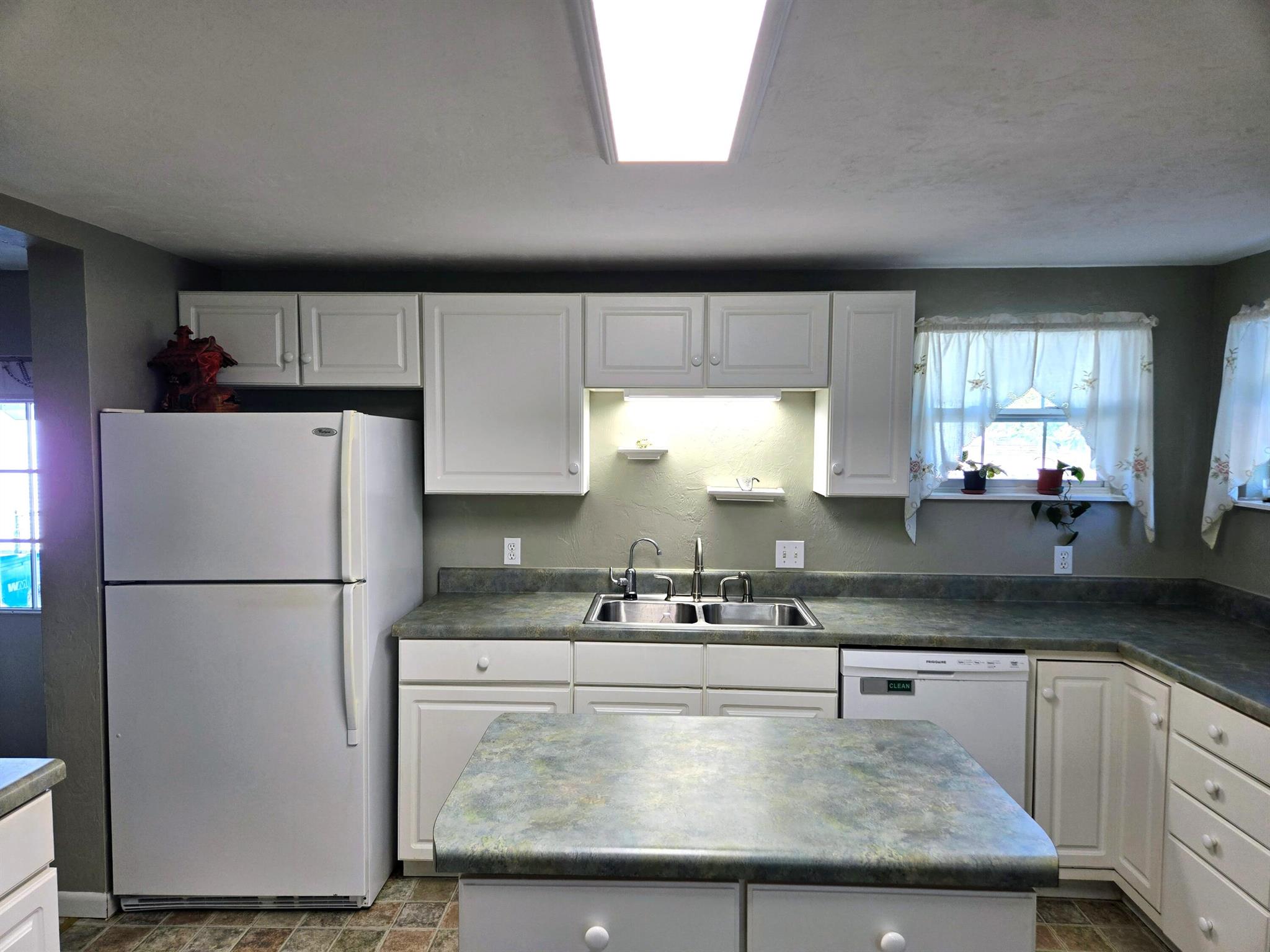 TAYLOR CREEK - Residential