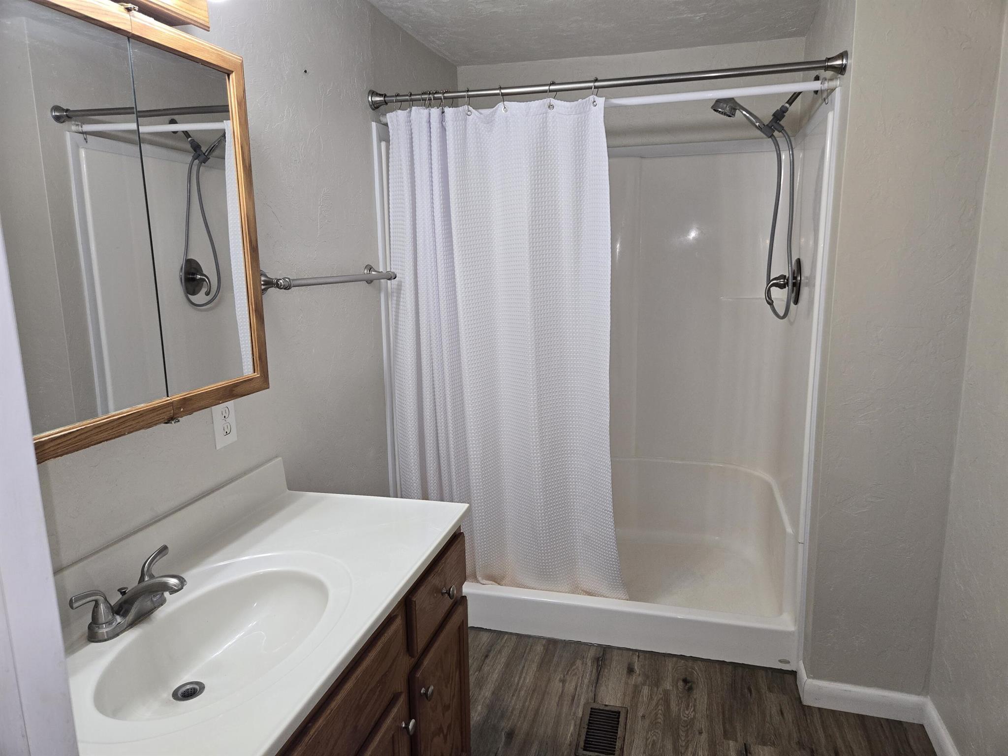 TAYLOR CREEK - Residential