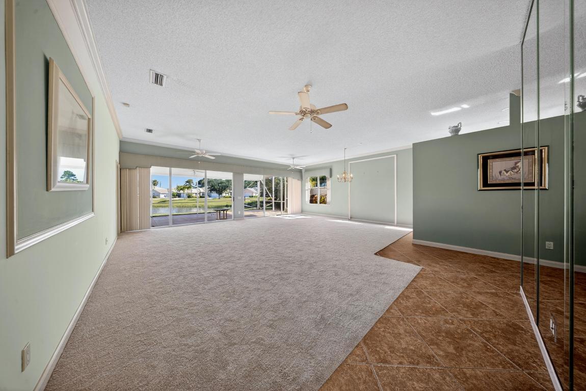 The Lakes at Bedford - Residential