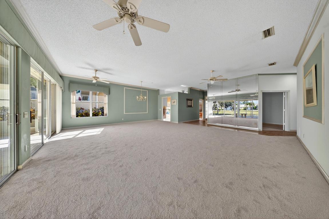 The Lakes at Bedford - Residential