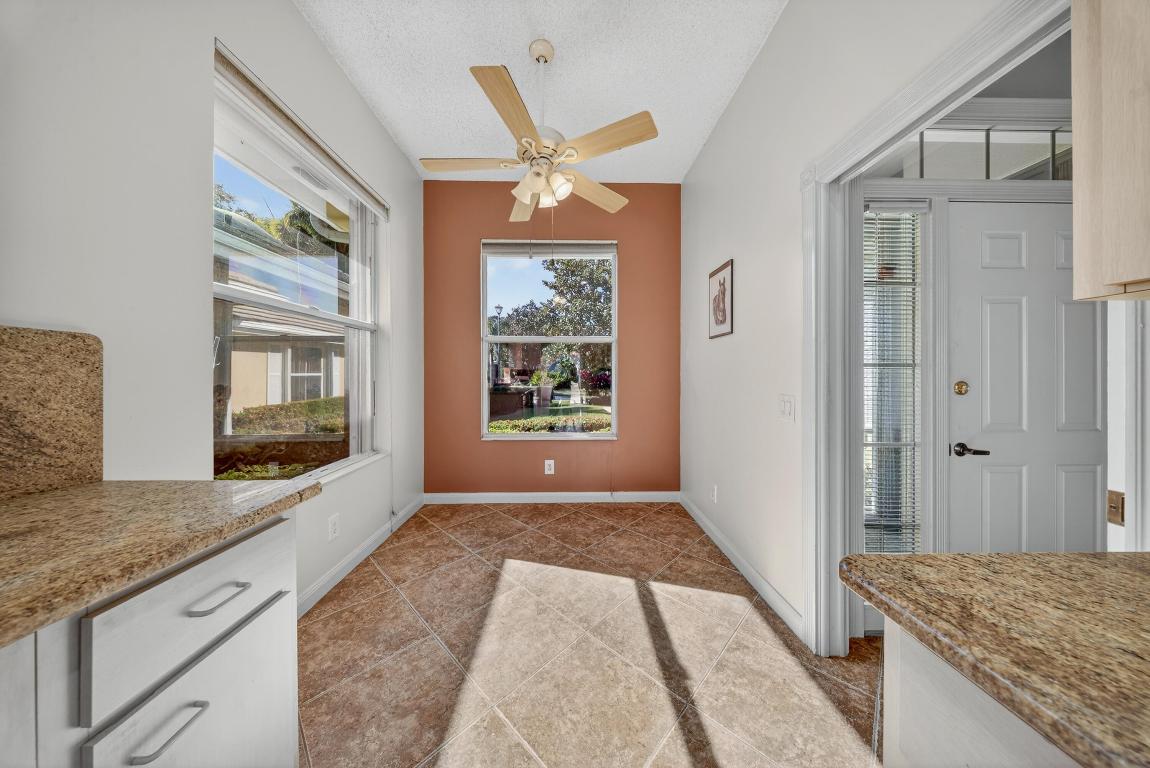 The Lakes at Bedford - Residential