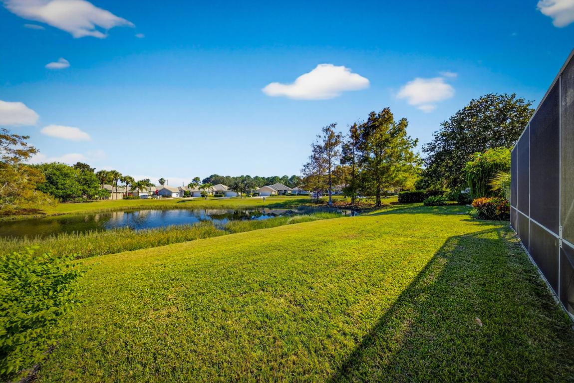 The Lakes at Bedford - Residential