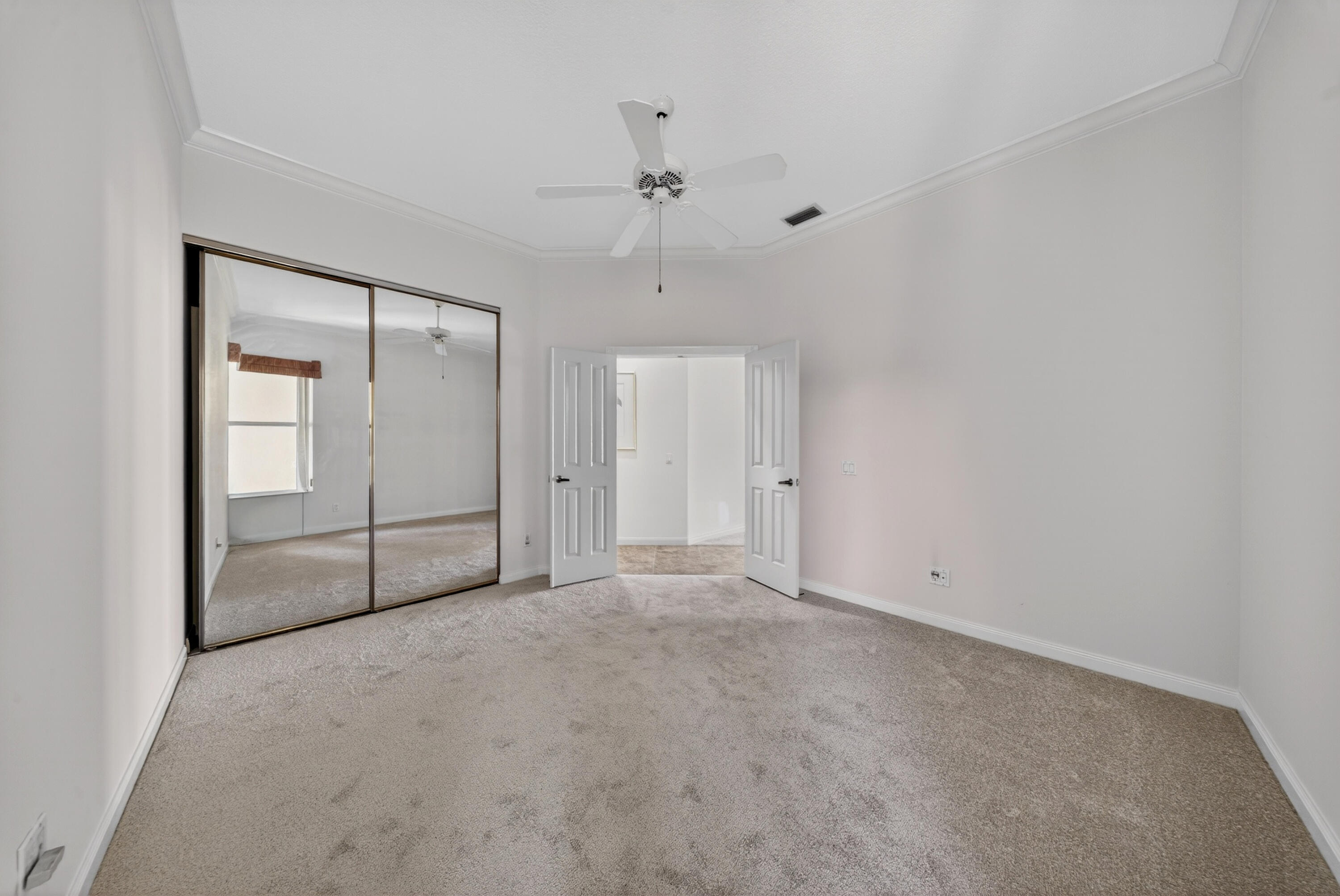 The Lakes at Bedford - Residential