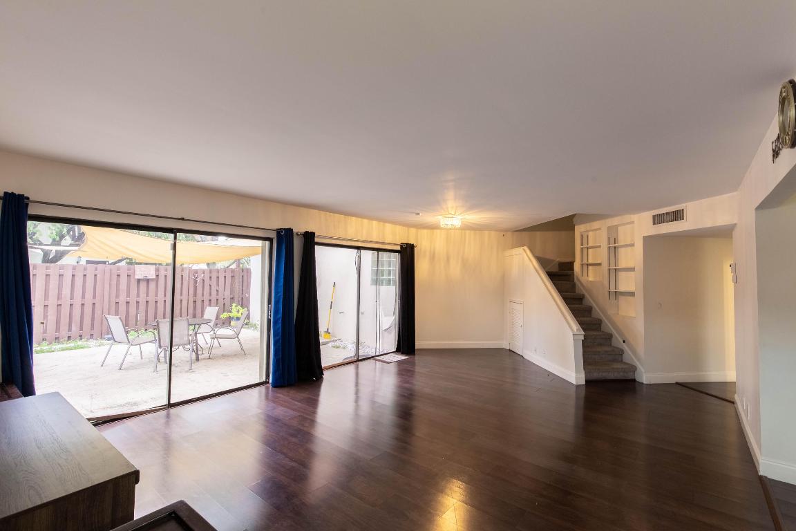 103 Weybridge C Circle C