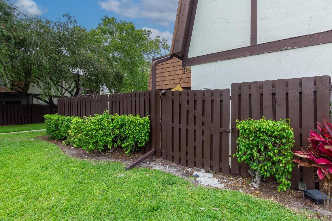 103 Weybridge C Circle C