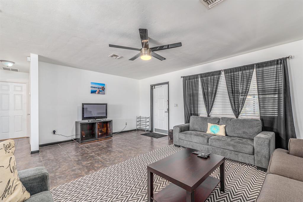 INDIAN RIDGE - Residential Lease