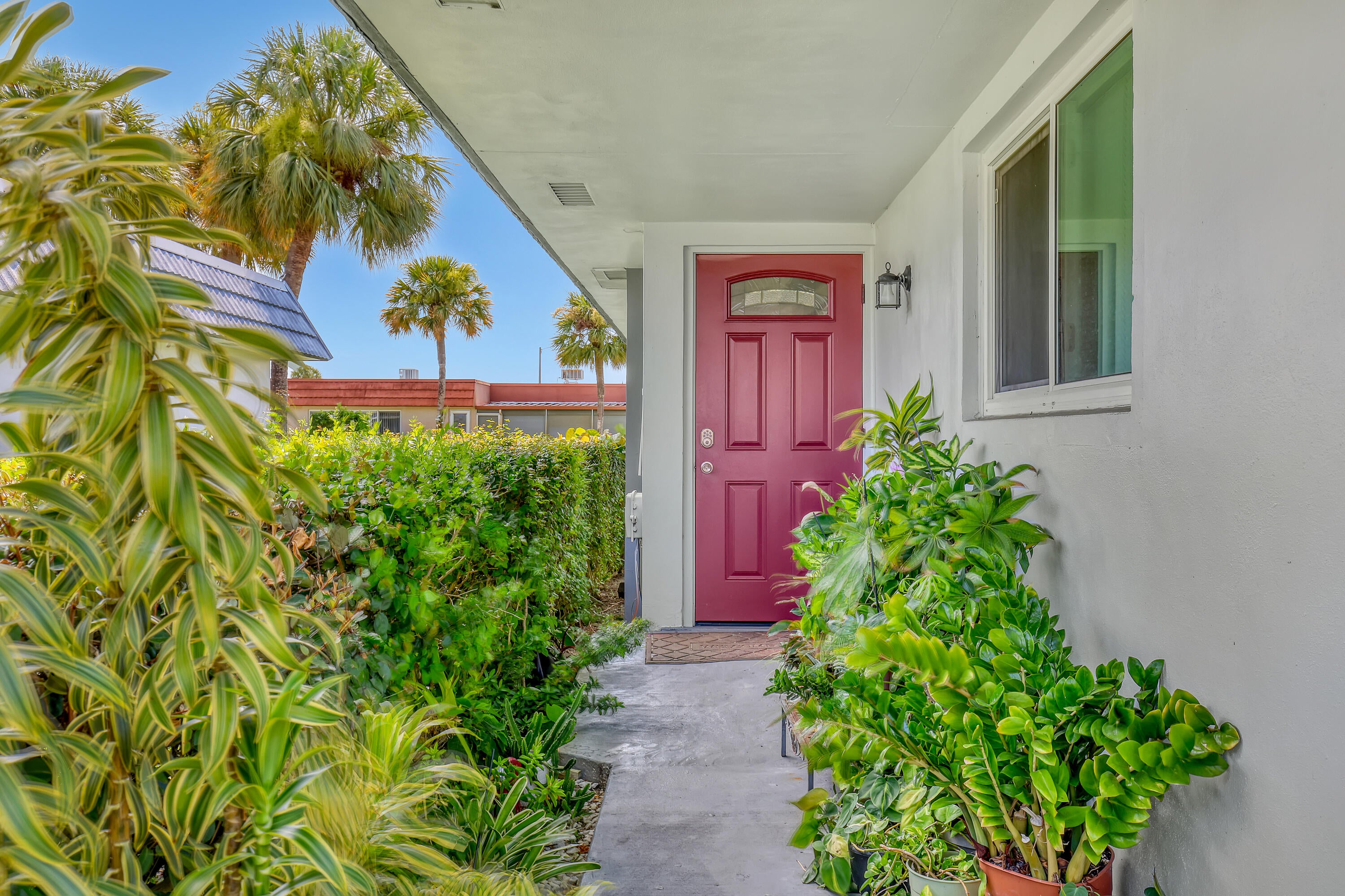 2886 Fernley Drive E 5