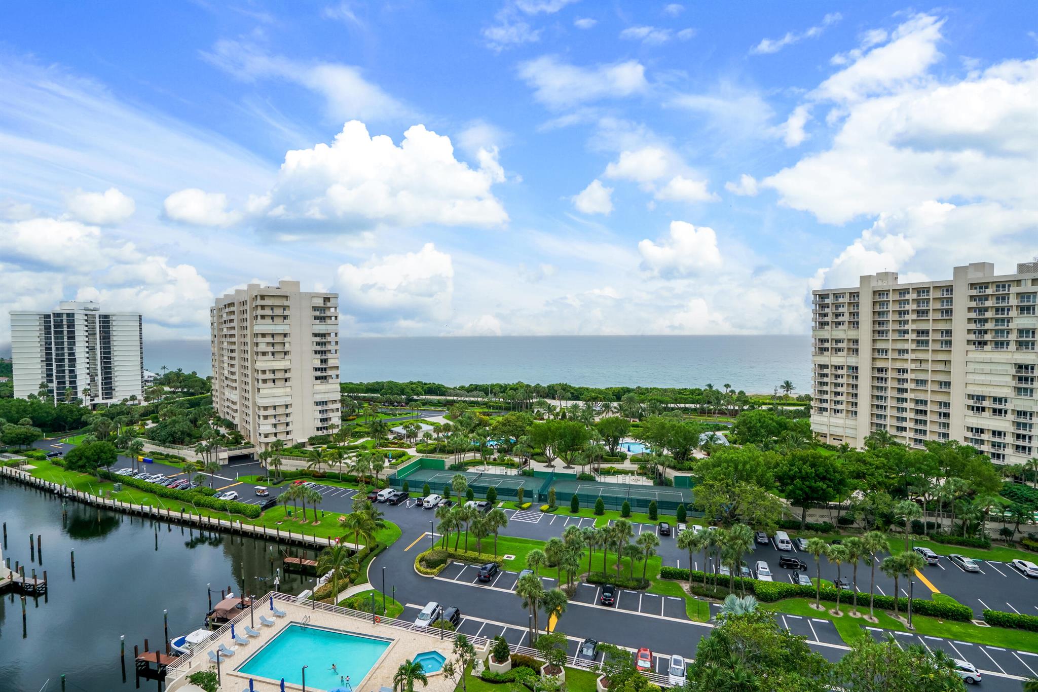 SEA RANCH CLUB OF BOCA III CONDO - Residential