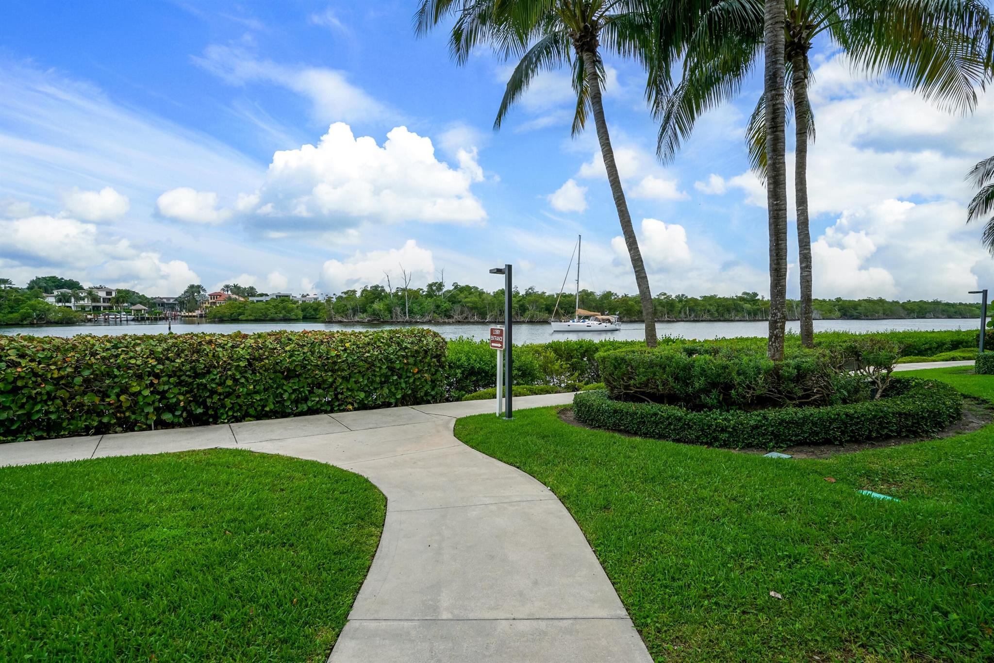 SEA RANCH CLUB OF BOCA III CONDO - Residential