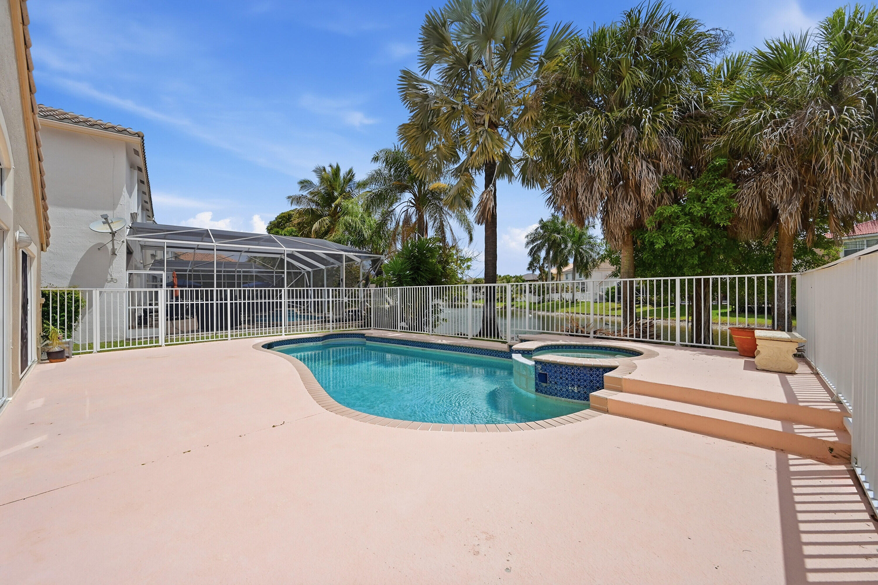 WYNDHAM LAKES NORTH - Residential